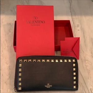 Valentino Rock Stud zippy Wallet